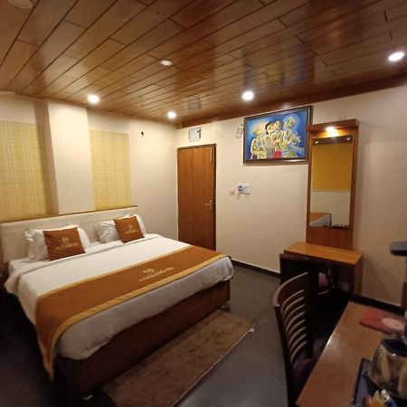 Aalcajars Inn Patna  Kültér fotó